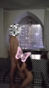 和少妇浴缸边做爱上